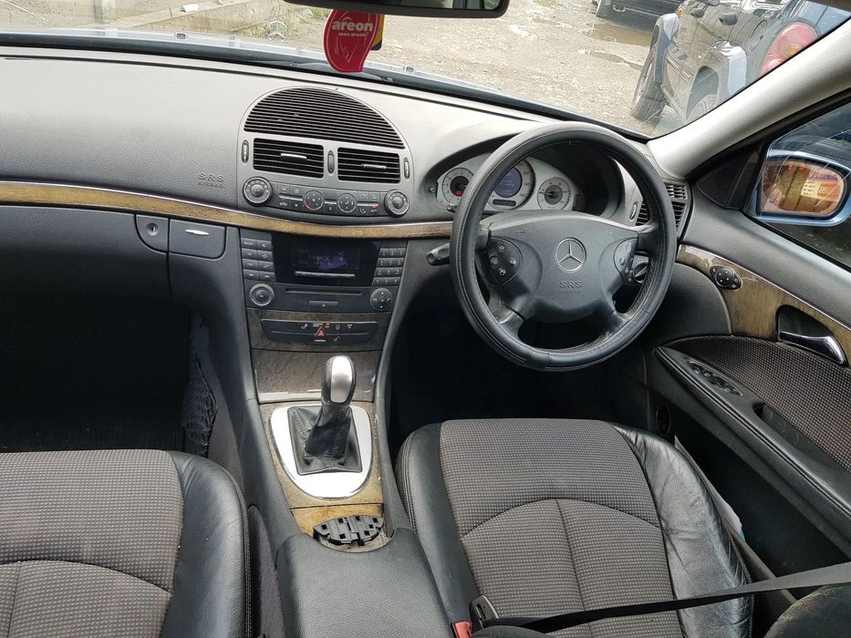 Usa fata stanga/Usa spate stanga/ Usa fata dreapta/Usa spate dreapta Mercedes E-class W211