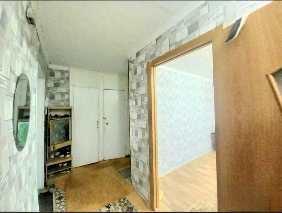 а Продам 3 комнатную Свечка 7 микрорайон