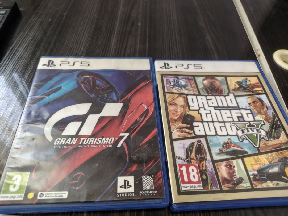 Продавам игри за PS5