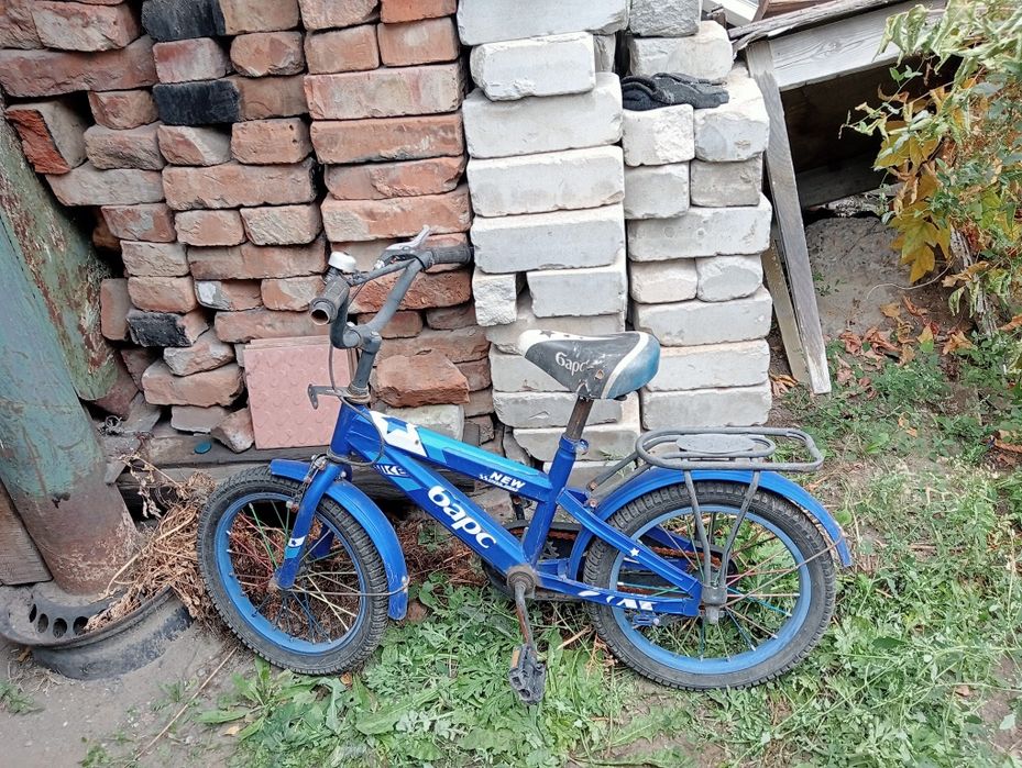 Велосипеды, коляска.