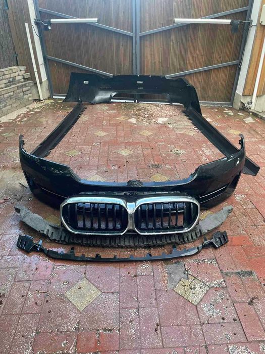 BMW g30 facelift - предна броня , задна броня и прагове