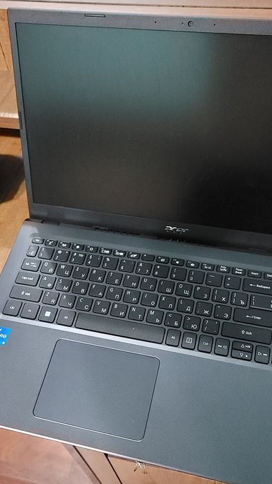 Acer core 5  xolat zor ishlanmagan. Pashti yangi