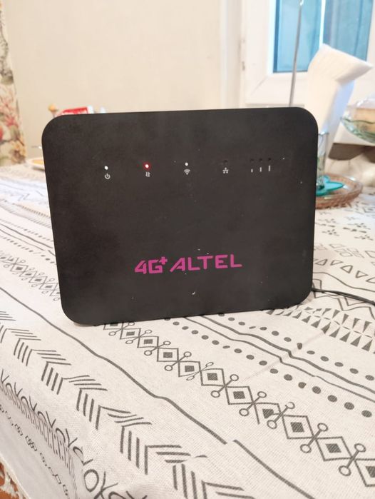 4G Wi-Fi роутер Altel/Tele2 модель P28 CPE