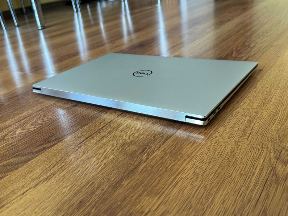 15.6' Full HD+ Core i7-12700H DELL XPS 9520 32GB DDR5/512GB NVMe/Nvidia RTX 3050 Ti 4GB/Win 11/Бат 8ч