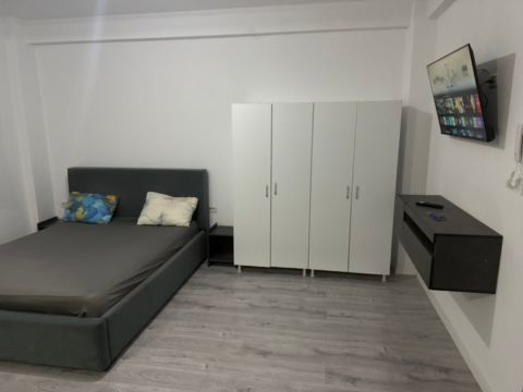 Garsoniera de inchiriat