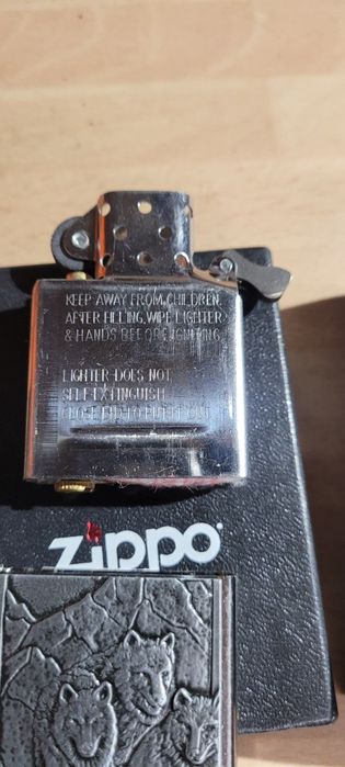 Bricheta Zippo Wolf Pack