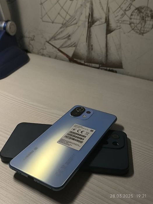 Продам XIAOMI 11