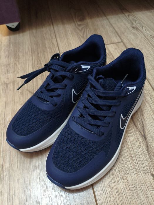 Продам новые кросовки Nike