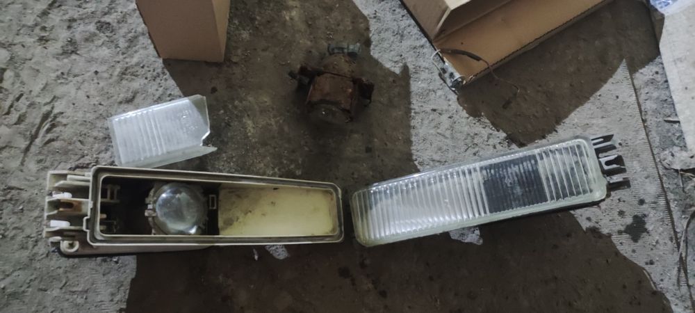 Продам противотуманные фары , птф Ауди 80 б4