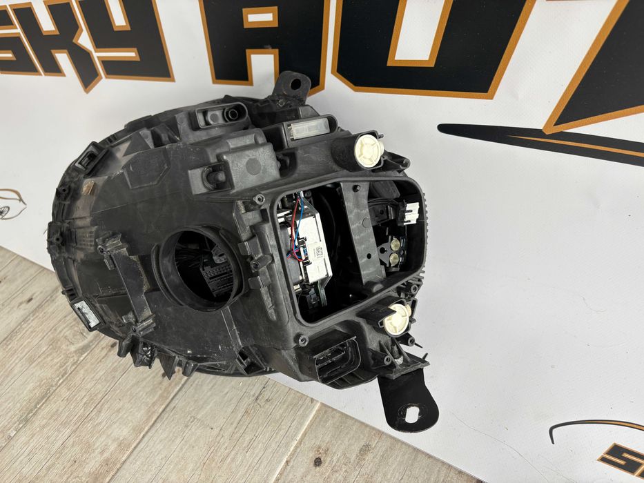 Far dreapta full led Mini Cooper F56 LCI facelift cod 6311-5A01158-03