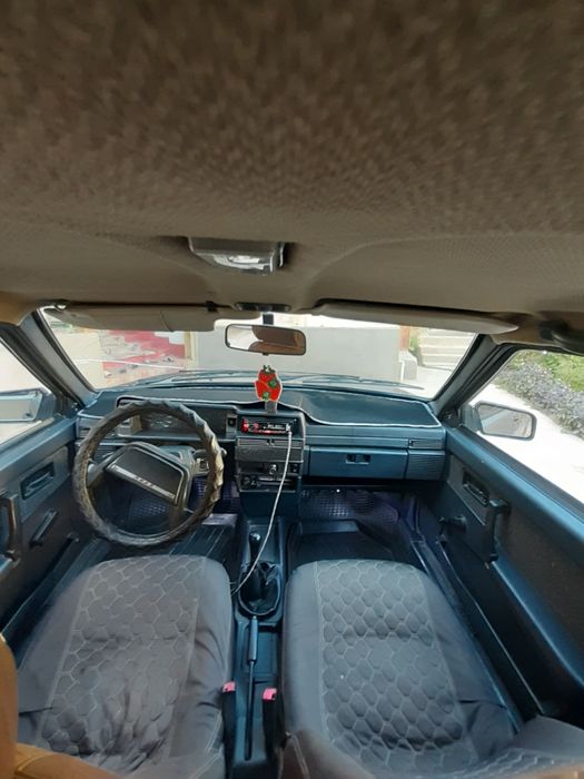 Ваз лада  21099 год 2003