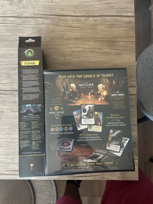 Настолна игра: Gwent The Legendary Card Game + Gamepad