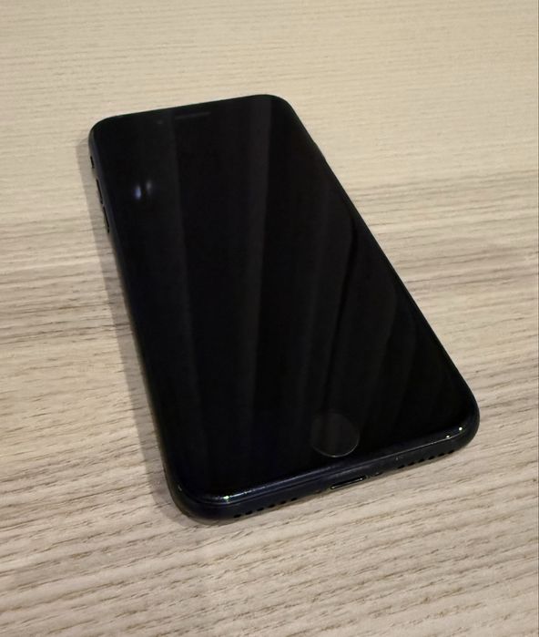 Vand iPhone SE 2nd Gen, 64GB