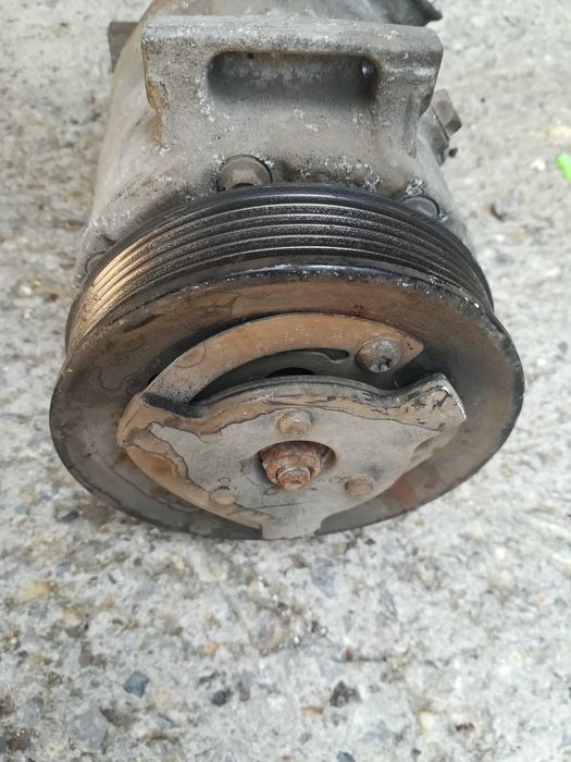 Компресор климатик Опел Инсигния Opel Insignia Astra Zafira 2.0 CDTI