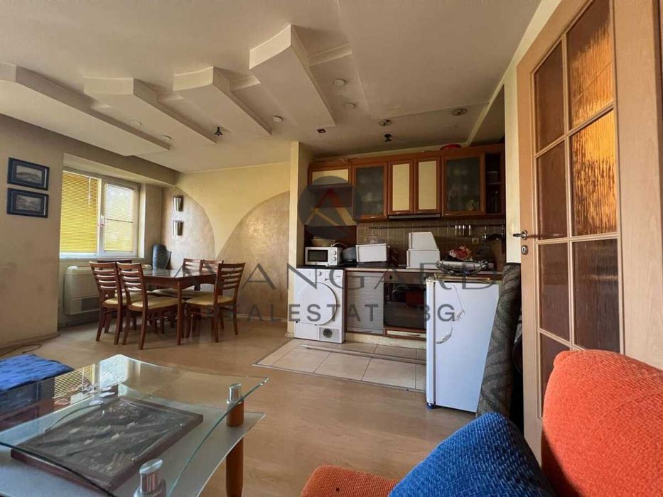 Продава се Тристаен апартамент в Пловдив, Кършияка - 91 кв.м за 2363 €/кв.м - Снимка #1