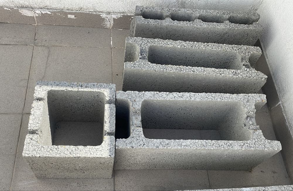 Boltari din beton cu latime de 10 cm x22h x50 Lungime