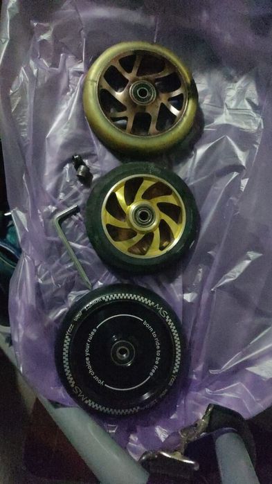 Срочно продам 2 самоката