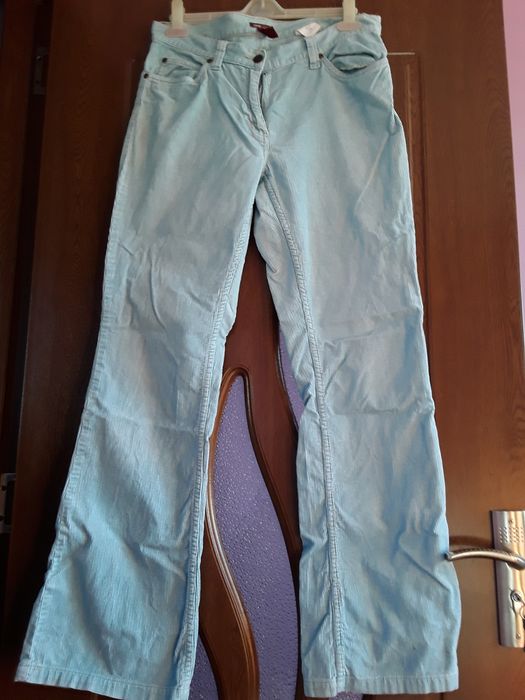 Vând Blugi Damă  H M  Mărimea 40