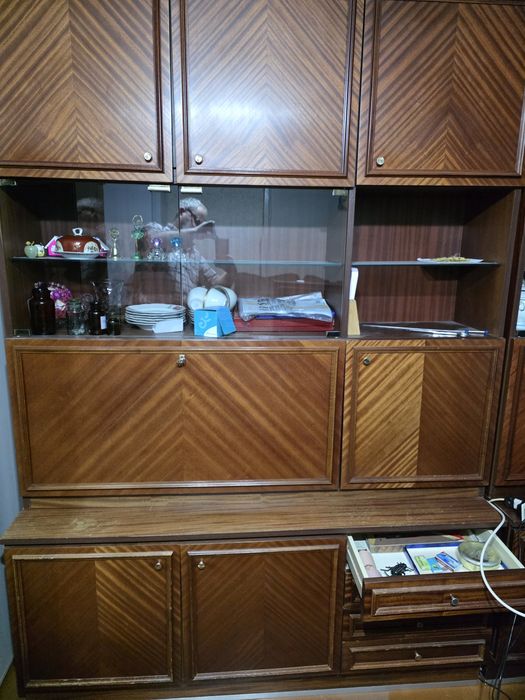 Продам шкаф за 10000 тенге.