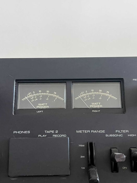 Стерео усилвател BASF D6075