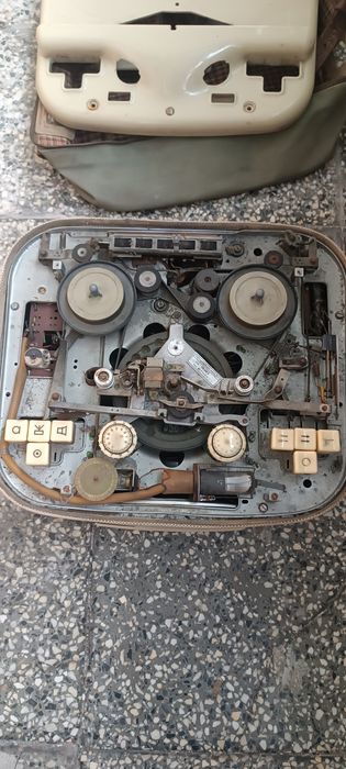 Немски лампов магнетофон Tonbandgerät KB 100 ||