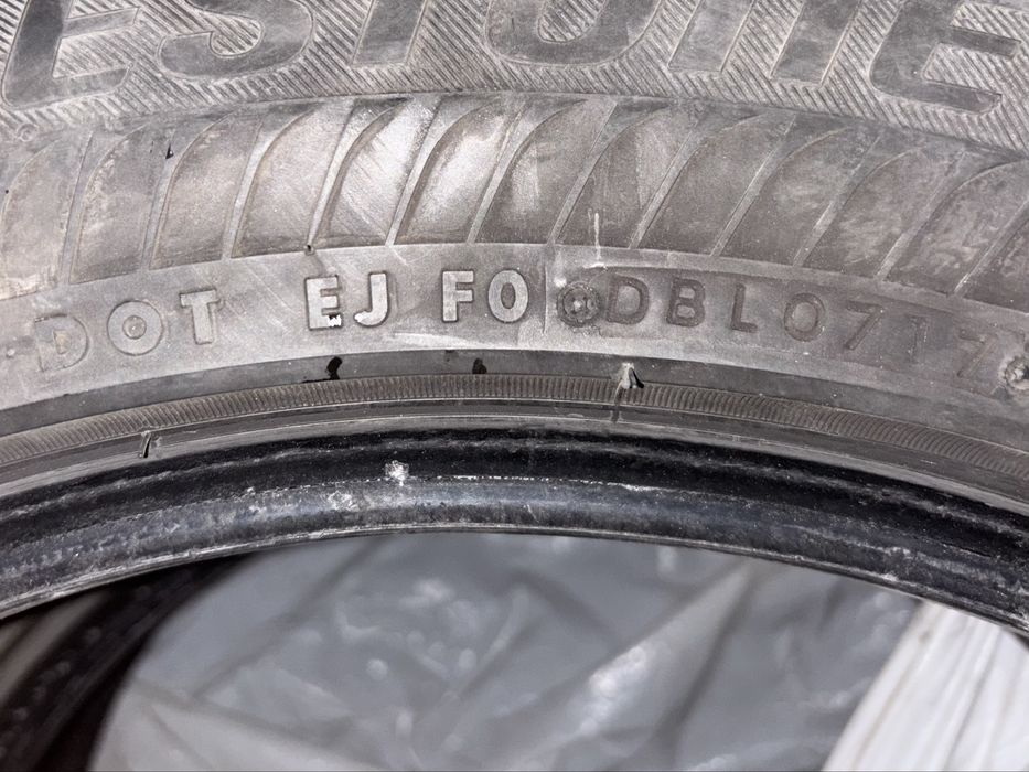 Bridgstone DriveGuard 235/55RF19
