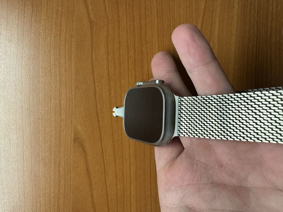 Apple Watch Ultra 2 Natural Titanium Milanese + coletie bratari