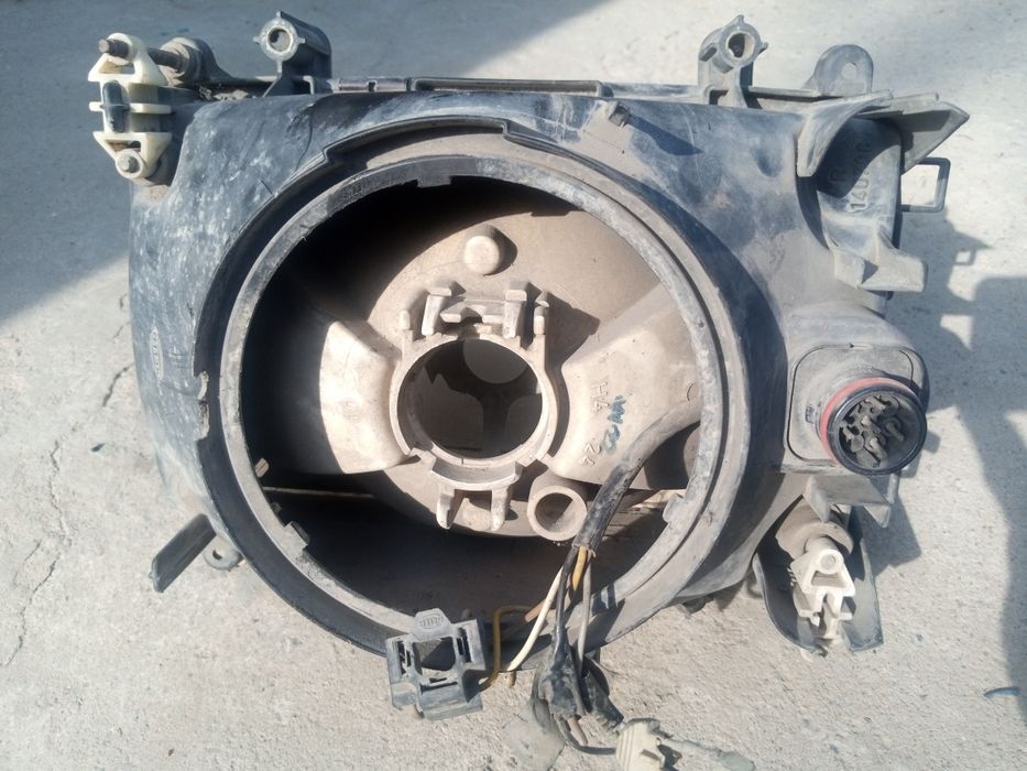 Фара правая на грузовик