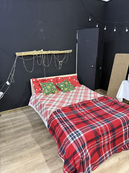 Продам кровать с матрасом 200х150