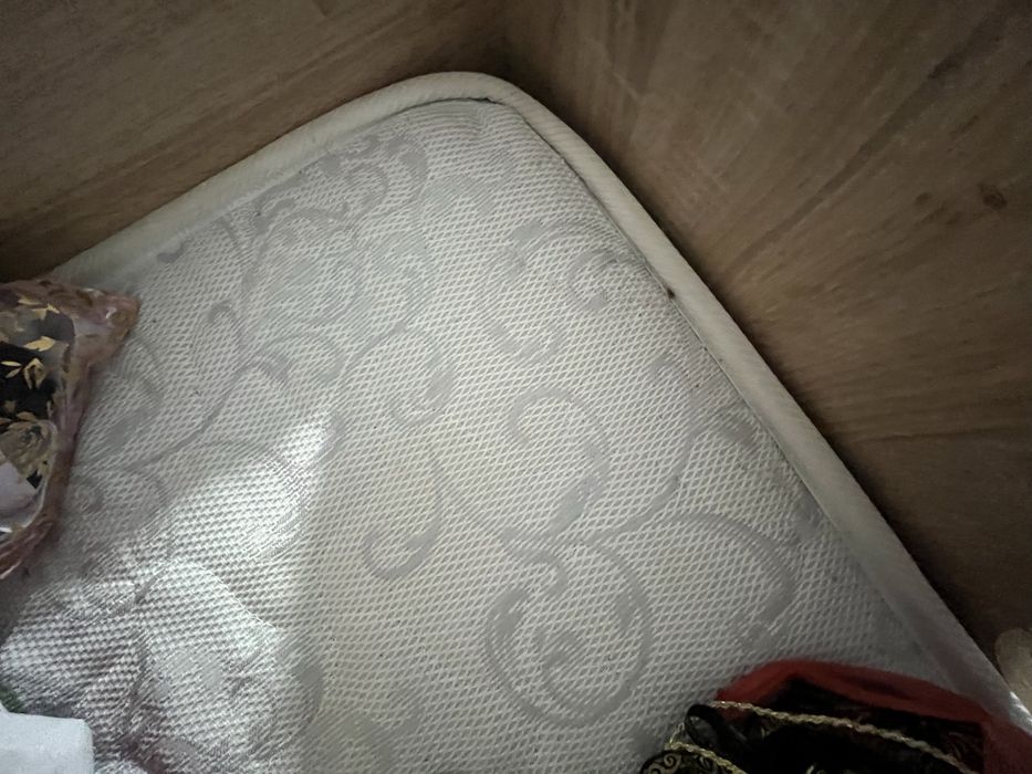 Кровать двухярустная