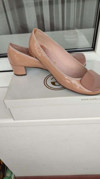 Обувь по 5000 тысяч тенге