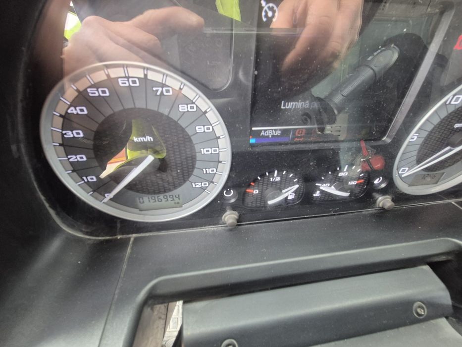Camion 8x4 iveco