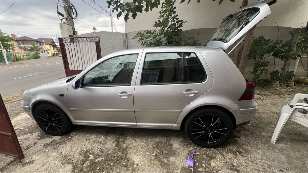 Golf 4 1.6 SR automata