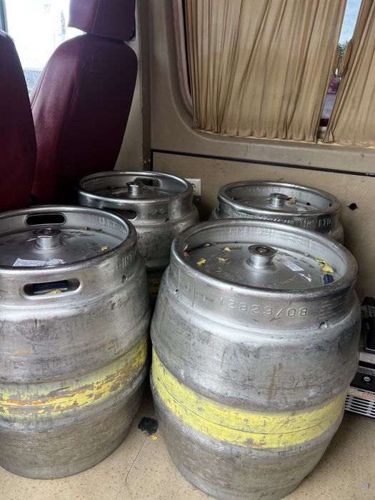 Butoaie de bere mari si mici