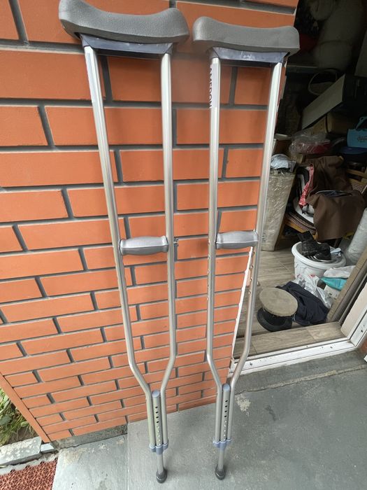 Продам костыли из нержавеющей стали