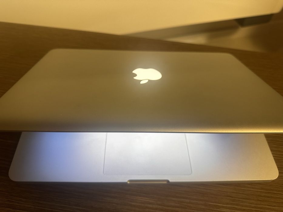 MacBook Pro 13” Mid 2012 – 16GB RAM / 250GB SSD