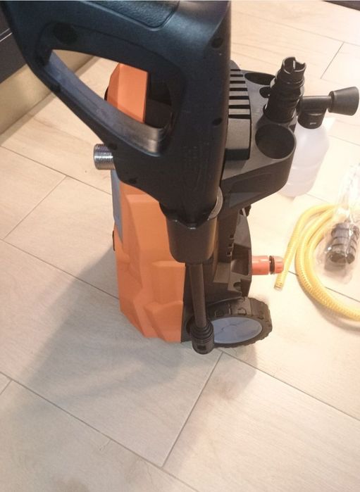 Pistol de spalat cu presiune, 1400 W, 130 bar, 390 l/h, set complet cu