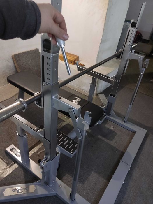 Скамья ELEIKO стойка для пауэрлифтинга