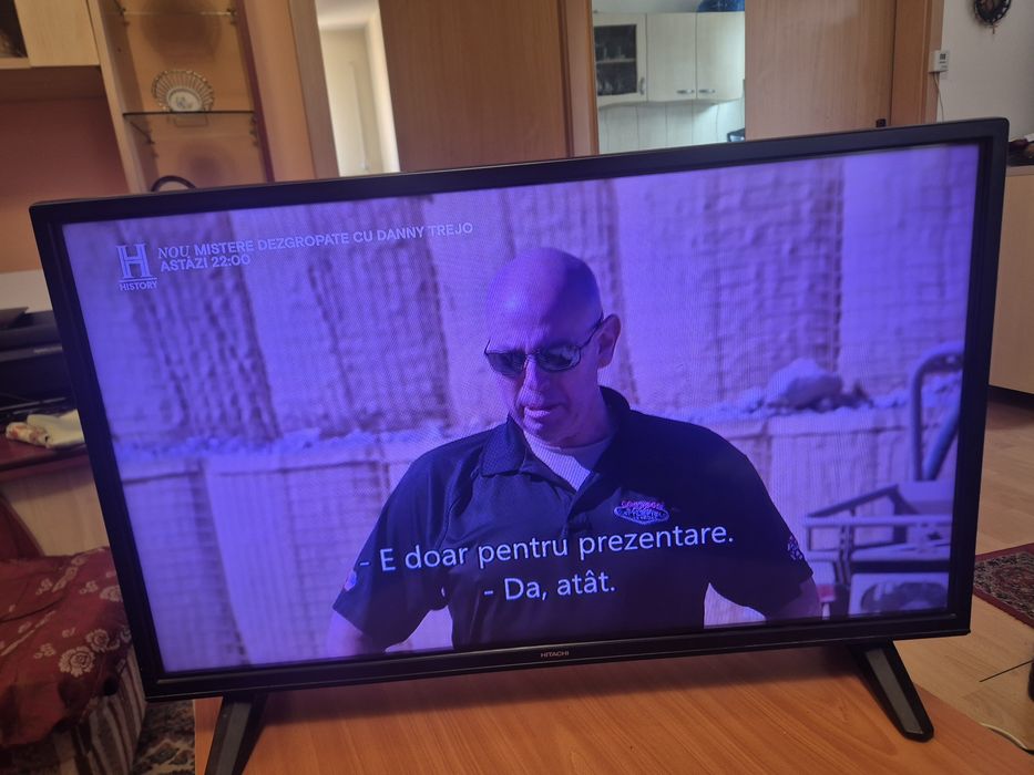 TV  Hitachi  led smart hd.
