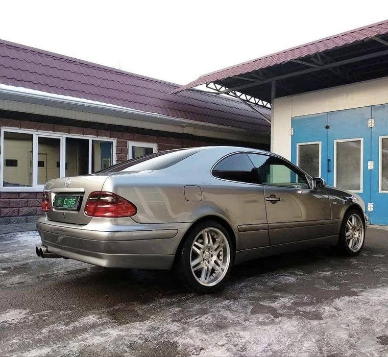 Mercedes W208 Brabus бампер
