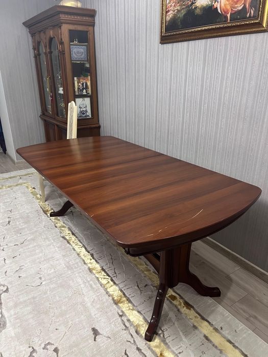 Продам стол , хорошего качества