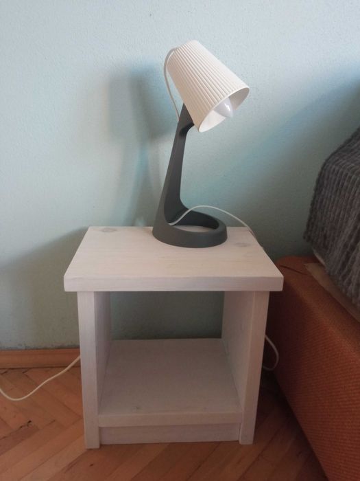 Обзавеждане от къща за гости - кревати - НАМАЛЕНА ЦЕНА, лампи, одеала