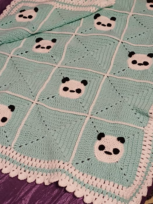 Комплект бебешко одеалце, дрънкалка и гушка