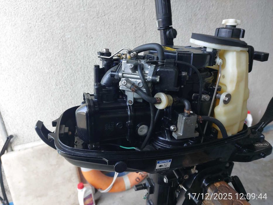 Продавам двигател Mercury 6