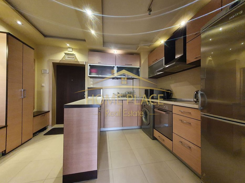 Дава се под наем Тристаен апартамент в Варна, Базар Левски - 100 кв.м за 969 € - Снимка #1