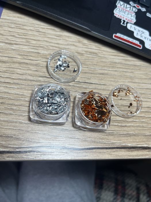 Продам набор гель-лаков, наклейки, фольга