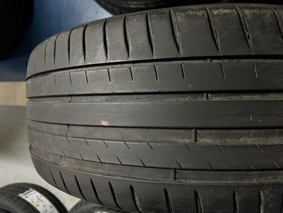 255/45/19 Michelin Pilot sport 4 AO