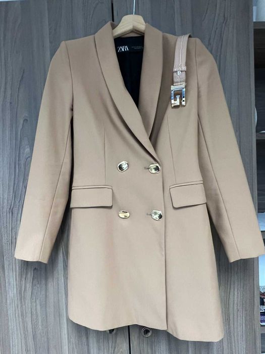 Елегантно сако zara