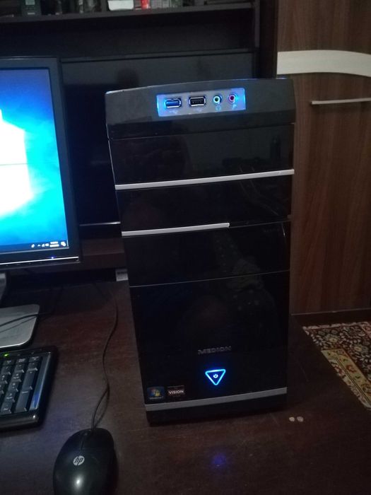 Unitate AMD A8-3820, AMD Radeon HD 6550D,8 GB , HDD 500 GB