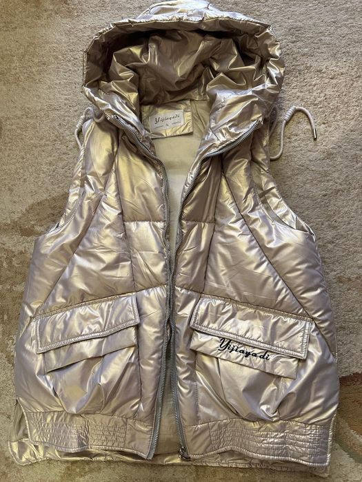 Продам женские куртки